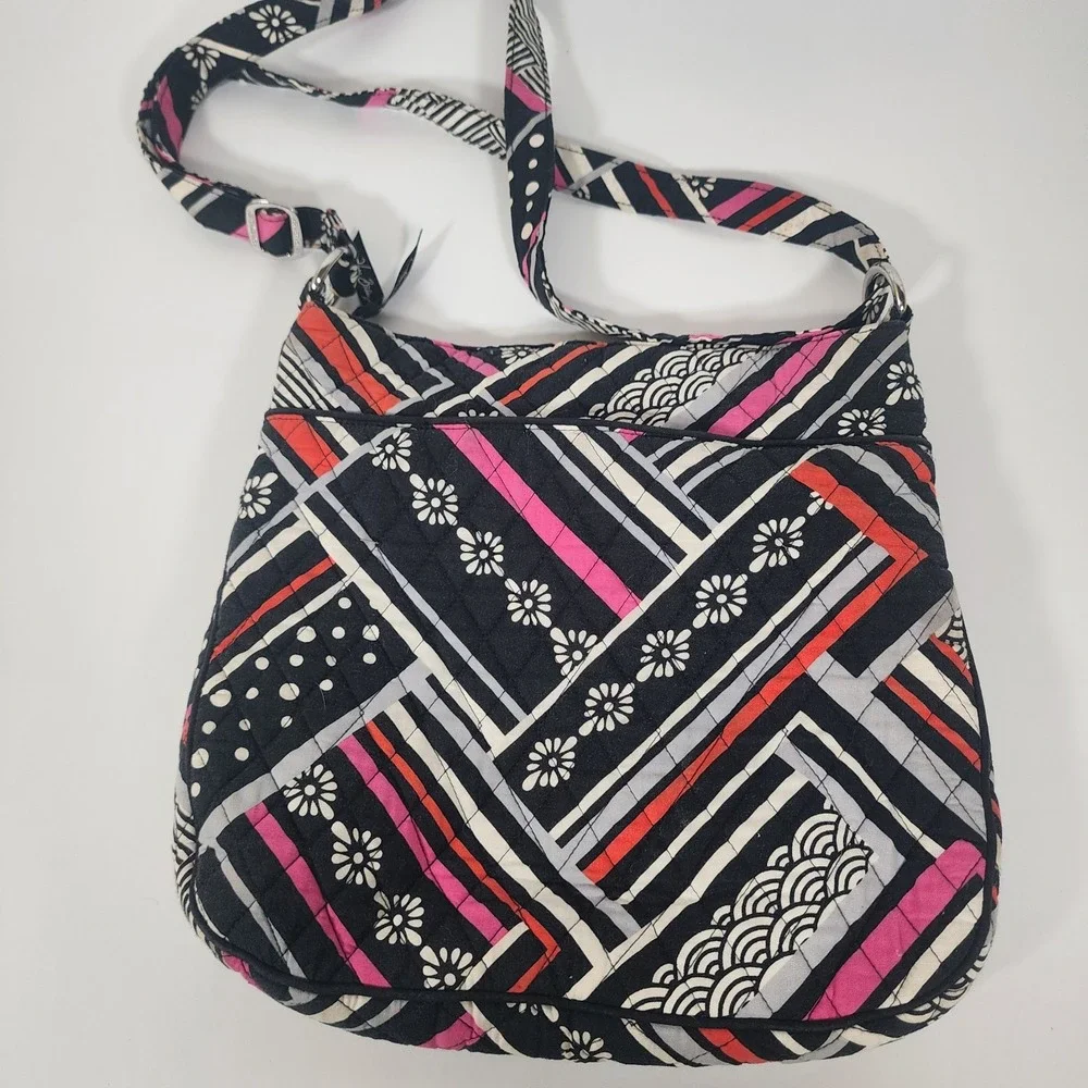 Vera Bradley Triple Zip Hipster Crossbody Black Pink Geometric Quilted Bag
